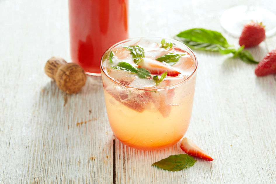 Prosecco with Strawberry and Basil
&ndash; GallopingCows